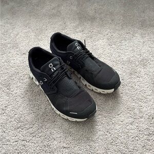On Cloud Men’s Running Shoes Black Size 9.5